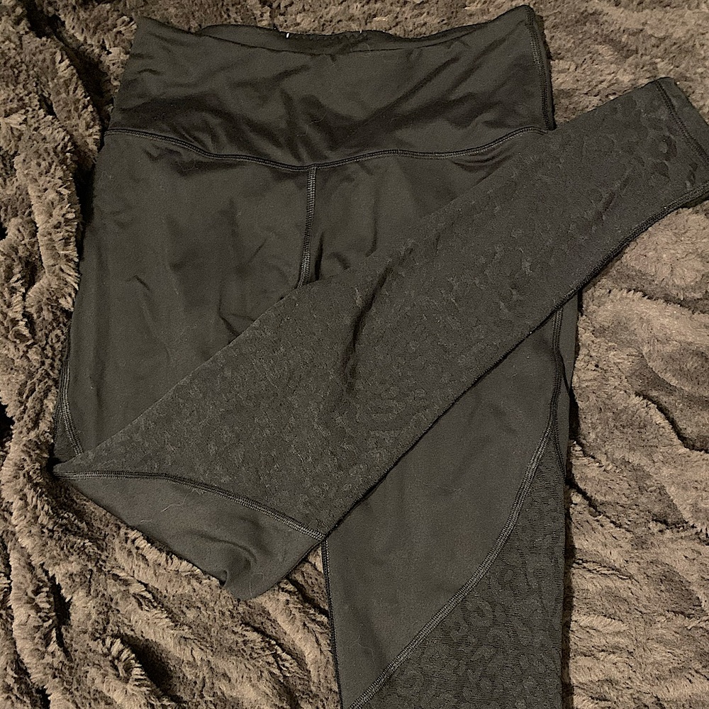 Victoria’s Secret workout leggings